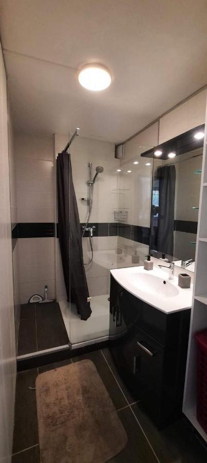Villa Pinede - Proche Naturiste Agde Buitenkant foto